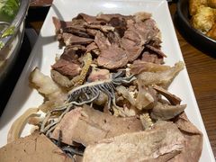 熟牛肉牛杂拼盘-乡土黄·鲜牛肉火锅·小龙虾(兴业街店)