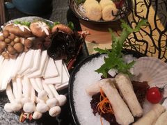 -湊湊火锅·茶憩(上海合生汇店)