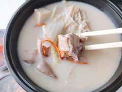 -煲宫猪肚鸡(晶品店)