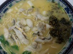 -明呈黄鱼面馆(斜土路店)
