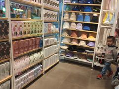 -名创优品(万达广场河东店)
