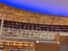 -新华文创·光的空间