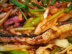 清江鱼-鸣记脆皮烤鱼·海鲜烤鱼(三八广场店)