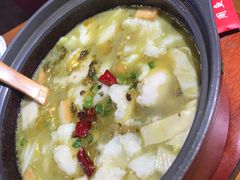 -周鱼小馆石锅酸菜鱼(活力汇店)