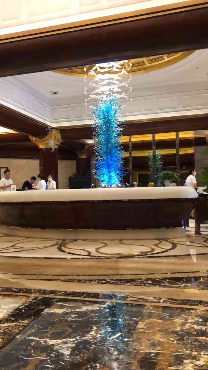 海韵之星邮轮水会(明发商业广场店)-"还不错,就是人多,娱乐项目要等