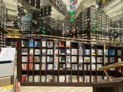 -钟书阁(群光广场店)