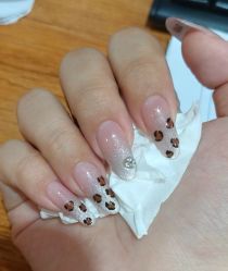 -瞧·享轻奢美甲美睫