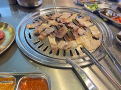 -哈哈碳都·牛肋条无限自助烤肉(台江万达店)