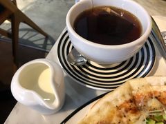 红茶加奶-玛尚诺意式餐厅(官舍店)