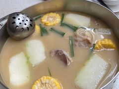 -肥仔文澳门猪骨煲(南京西路店)