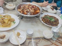 -一口猪海鲜浑锅·东北家常菜