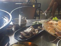 -胡悦里韩式烤肉(芝罘万达广场店)