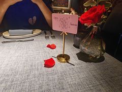 -弦月窗LUNETTE BY AMANDA(复兴路店)