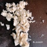 色香味俱全的鸡翅，吃在嘴里，甜在心里