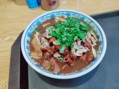 卤煮火烧-门框胡同百年卤煮(新街口店)