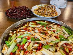 -邱金小炒·30 年盐帮江湖菜(自贡店)