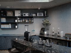-HUG·拥抱咖啡(郑州宝龙广场店)