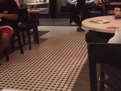 大堂-潮庭港式茶餐厅·熊仔奶茶(同济广场店)