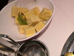 陕南老豆腐-洪氏嗨捞·广东猪肚鸡·椰子鸡火锅(西咸万象城店)