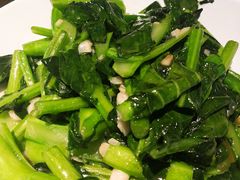 蒜蓉芥兰-汤城小厨•粤菜•靓汤(苏州街店)