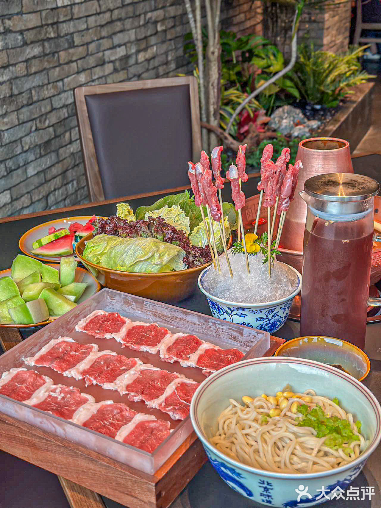 北京涮肉的领头终于来魔都啦～气氛感的涮肉餐厅
