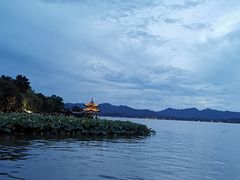 -全家便利店(杭州龙翔桥地铁站店)