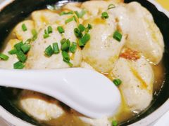 龙川让豆腐-鲤鱼塘农家山庄
