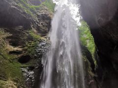 -龙水峡地缝景区