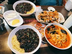 炸酱面-香港饭店0410(明洞店)