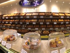 面包甜点陈列柜-老佛爷饼店