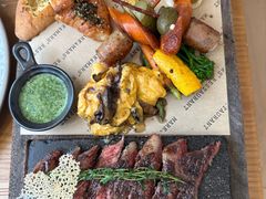 -Mark&Mars Restaurant