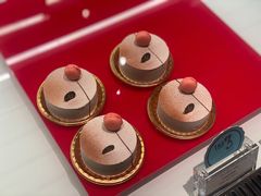 -Salon de The de Joel Robuchon(外滩18号店)