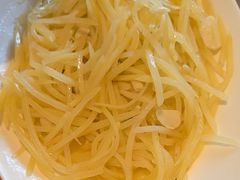 -严记小天府酸菜鱼(西四路店)