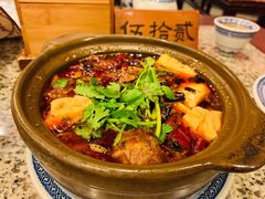 肥肠臭豆腐砂锅-南京大牌档(龙江新城市广场店)
