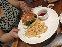 双层芝士汉堡-TAMATI(巴黎贝甜韩式西餐厅店)