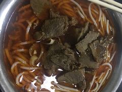 红油牛肉粉-薛记襄阳香辣牛肉面(平安路店)