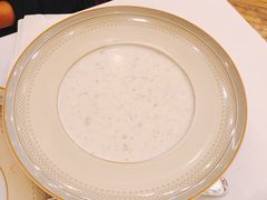 奶油松茸蘑菇汤-莫斯科餐厅