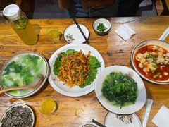 -老滇山寨•云南特色菜•地方菜•民族风情歌舞表演(金碧店)