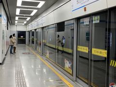 -东方体育中心(地铁站)