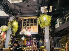 -胡桃里音乐餐厅(陶溪川店)(川湘赣菜·世界百大酒庄直供红酒·音乐表演)