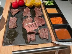 -左庭右院鲜牛肉火锅黑金店(陆家嘴中心店)