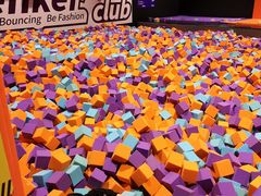 -Tenker Club弹刻极限主题公园 · 蹦床 · 团建 · 生日派对(大关店)