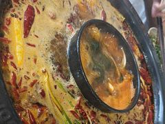 -黄潇洒老火锅(九眼桥宏济巷店)