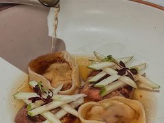 油浸鸭腿鹅肝云吞-AZUL by FUEL蓝色·法式酒馆(琶醍店)