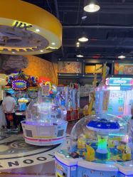 -卡通尼乐园(宝山龙湖天街店)