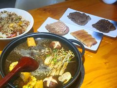 红烧牛肉汤-大牛湾·眷村牛肉面(蠡溪店)