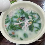 猪杂粥里加淮山汁