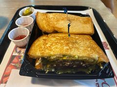 -The Habit Burger Grill 哈比特汉堡(复兴soho店)