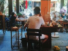 大堂-抚仙湖生态石锅鱼野生菌(告庄店)