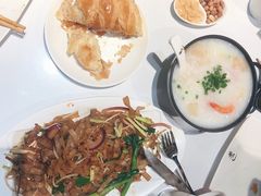 -粤色·老广州茶餐厅(河南商会大厦店)